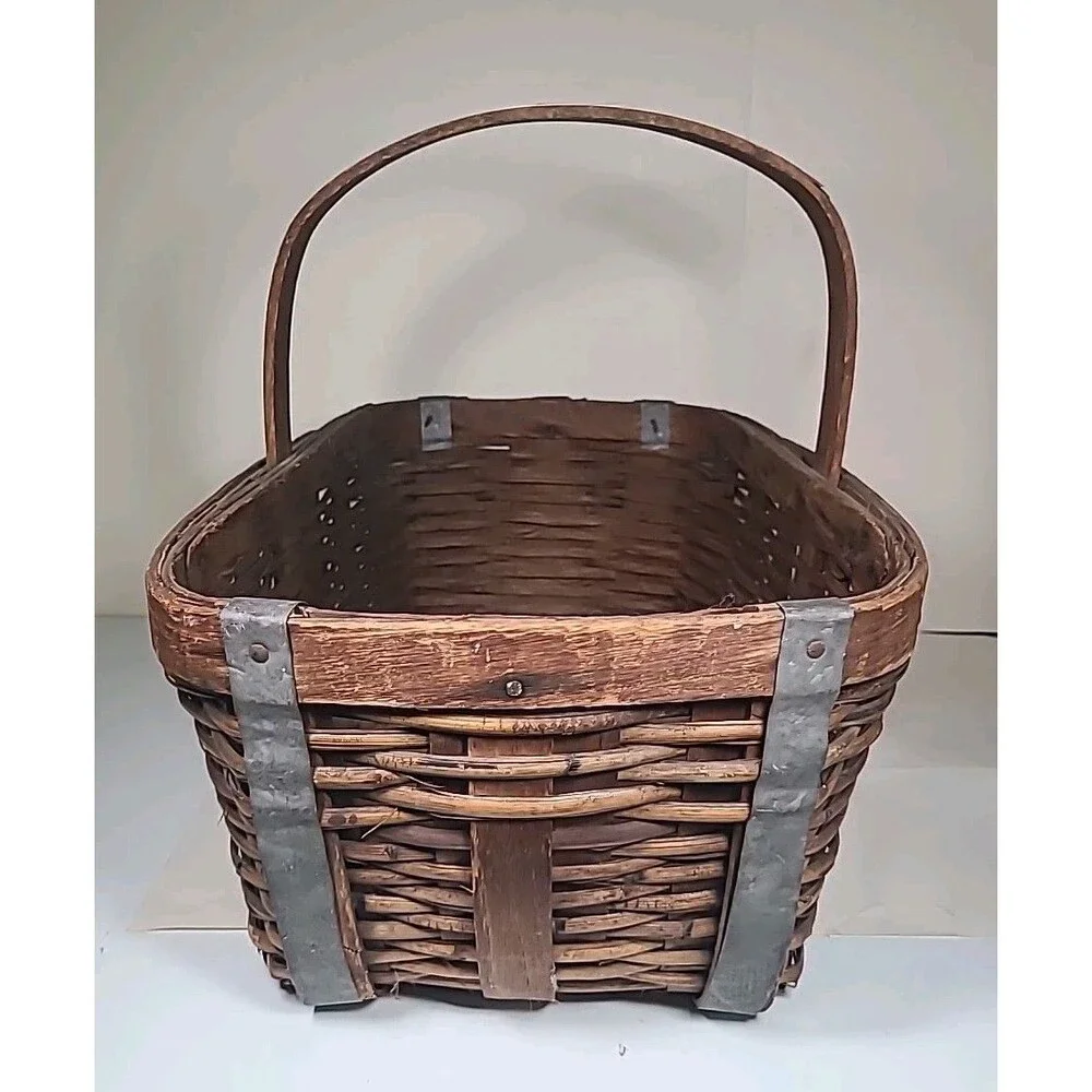 Antique American Huge Woven Handmade Gathering Basket 23x13x8 W/handle!
